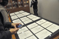 画像ギャラリー No.030のサムネイル画像 / 資料と共に振り返る「.hack」の11年。松山＆新里氏が当時を語る「『.hack』シリーズ完全設定資料集」発売記念トーク＆サイン会レポート
