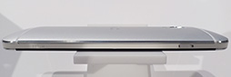画像ギャラリー No.005のサムネイル画像 / KDDIの2013年夏スマホ，計4機種をレポート。Xperia ULのベンチマークテスト結果も公開