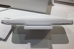 画像ギャラリー No.027のサムネイル画像 / KDDIの2013年夏スマホ，計4機種をレポート。Xperia ULのベンチマークテスト結果も公開