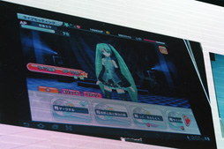 画像ギャラリー No.008のサムネイル画像 / ［TGS 2012］「初音ミク Project DIVA Arcade」に「Project mirai」から4曲が追加。開発陣トークが盛りだくさんの「オビでぃばっ！（2日目）」