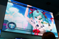 画像ギャラリー No.016のサムネイル画像 / ［TGS 2012］「初音ミク Project DIVA Arcade」に「Project mirai」から4曲が追加。開発陣トークが盛りだくさんの「オビでぃばっ！（2日目）」