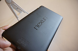 画像ギャラリー No.001のサムネイル画像 / 日本でもついに発売となる「Nexus 7（2013）」ファーストインプレッション。気になる性能もチェックしてきた