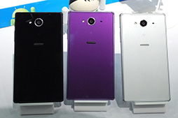 画像ギャラリー No.010のサムネイル画像 / ソフトバンクが2015〜16冬春モデルスマートフォン新製品を発表。Googleの「Nexus 6P」は，国内キャリアではソフトバンク独占に