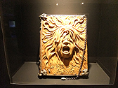 画像ギャラリー No.025のサムネイル画像 / 体感型イベント「Fate/Zero -第四次聖杯戦争展-」内覧会レポート。魂を震わせたあの戦いの日々をもう一度。マスターとなってその手に聖杯を掴め！
