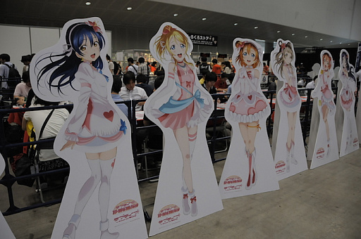 画像ギャラリー No.023のサムネイル画像 / 「しろくろフェス2016」が8月14日17:00まで開催中。今年で4回めを迎えた，ブシロードの24時間カードゲームイベント