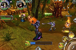 画像ギャラリー No.016のサムネイル画像 / 年末年始に遊ぶスマホ向けMMORPGはコレだ！ ハクスラや洋ゲーなど10タイトルをピックアップ