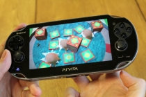 画像ギャラリー No.009のサムネイル画像 / 「Tearaway 〜はがれた世界の大冒険〜」のゲーム概要が公開。プレイヤーは「かみさま」で，その“大きなチカラ”によって「小さな旅びと」を導いていく