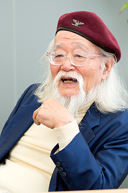 画像ギャラリー No.019のサムネイル画像 / あの鈴木銀一郎氏がついに提督デビュー。本当に今からでも遅くない，80歳ぐらいからの「艦これ」のススメ