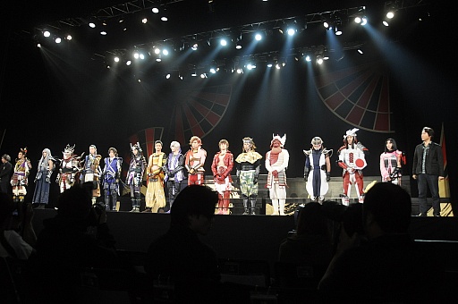 画像ギャラリー No.001のサムネイル画像 / 舞台「戦国BASARA4」は本日より公演開始。島 左近，柴田勝家ら新キャラクター参戦による新たな舞台「戦国BASARA」は必見だ
