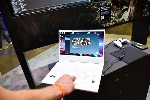 画像ギャラリー No.009のサムネイル画像 / ［GDC 2023］Unityブースは裸眼立体視機能を搭載したノートPCの展示などで大盛況