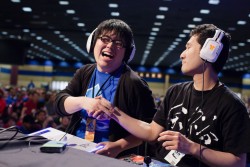 画像ギャラリー No.002のサムネイル画像 / ［EVO2014］全世界が注目した決勝戦。「BBCP」優勝・ガリレオ選手と「ウルIV」優勝・Louffy選手へのインタビューを，最終日のリザルトと共にお届け