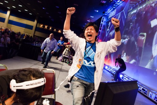 画像ギャラリー No.018のサムネイル画像 / ［EVO2014］「ウルIV」初の頂点は誰なのか。いよいよ最終局面を迎えた「Evolution 2014」最終日まとめ。「BBCP」「スマブラDX」部門決勝にも期待