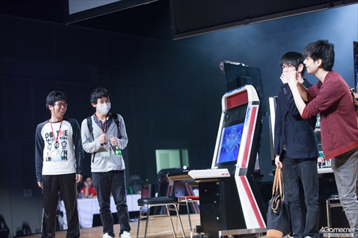画像ギャラリー No.098のサムネイル画像 / 全11部門で頂点が争われた，格闘ゲーム全国大会「闘神祭2016」。2日間にわたる激戦を，フォトレポートで紹介