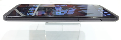 画像ギャラリー No.030のサムネイル画像 / NTTドコモ冬モデル「arrows NX」＆「V20 PRO」テストレポート。堅牢性重視のミドルクラスと高音質サウンドが魅力のハイエンド端末をチェック