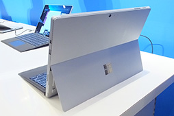 画像ギャラリー No.009のサムネイル画像 / 日本マイクロソフト,「Surface Pro 4」を11月12日に国内発売。ハイエンド2-in-1 PCの「Surface Book」は2016年初頭に