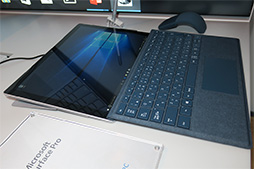 画像ギャラリー No.004のサムネイル画像 / Microsoft，新型2-in-1 PC「Surface Pro」や教育機関向けノートPC「Surface Laptop」などを国内市場に投入