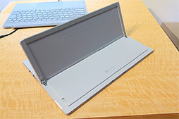 画像ギャラリー No.005のサムネイル画像 / Microsoft，新型2-in-1 PC「Surface Pro」や教育機関向けノートPC「Surface Laptop」などを国内市場に投入