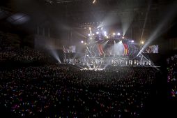 画像ギャラリー No.001のサムネイル画像 / 315プロの46人が全員揃った「THE IDOLM@STER SideM 3rdLIVE TOUR」幕張公演1日めをレポート。7年越しの“あの曲”も！