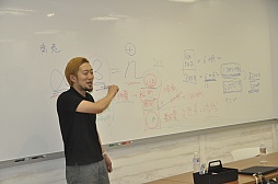 画像ギャラリー No.002のサムネイル画像 / ヒットを生み出す秘訣は「作り続けること」。enishで行われた「スクエニ安藤P講演会＠enish」をレポート