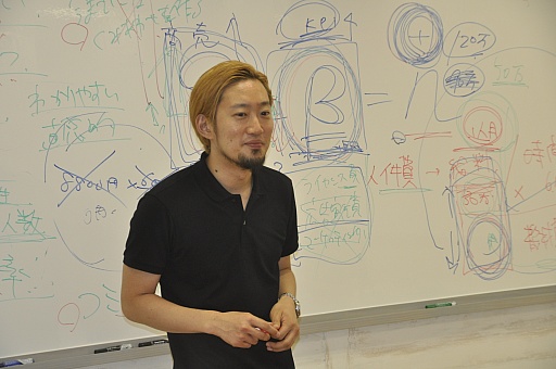 画像ギャラリー No.007のサムネイル画像 / ヒットを生み出す秘訣は「作り続けること」。enishで行われた「スクエニ安藤P講演会＠enish」をレポート