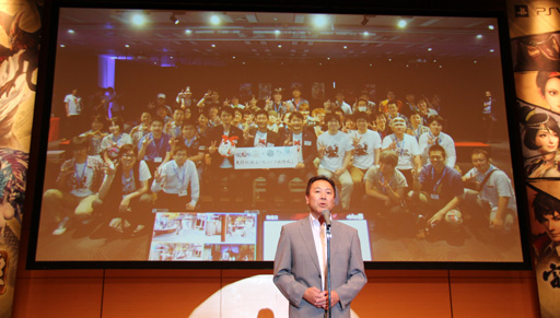 画像ギャラリー No.005のサムネイル画像 / 「討鬼伝 極」完成発表会の模様をレポート。新鬼「カゼヌイ」にゲストの椿姫彩菜さん，「麒麟」川島さん，「スリムクラブ」真栄田さんが挑戦