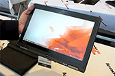 画像ギャラリー No.005のサムネイル画像 / Lenovo，360度回転ヒンジ搭載で4モードに使い分けられる新型2-in-1「ThinkPad Yoga 12」を国内発売