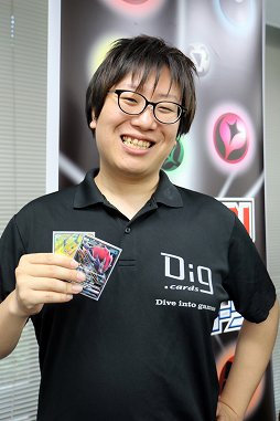画像ギャラリー No.019のサムネイル画像 / 将棋の糸谷八段がポケモンマスターに！　「ポケモンカードゲーム」新セット「ひかる伝説」先行体験会レポート