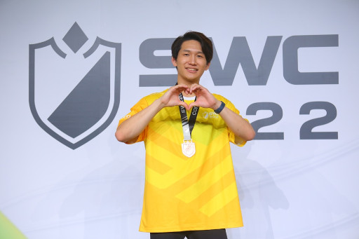 画像ギャラリー No.003のサムネイル画像 / 「サマナーズウォー: Sky Arena」SWC2022アジアパシフィックカップにてゆうまる選手が2位，オッセール選手が3位入賞