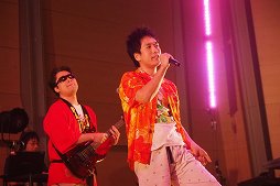 画像ギャラリー No.019のサムネイル画像 / maimai収録楽曲のアーティストが熱唱！　6時間のライブで燃えあがった「maimai LIVE 2014 洗濯祭〜」をレポート