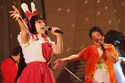 画像ギャラリー No.020のサムネイル画像 / maimai収録楽曲のアーティストが熱唱！　6時間のライブで燃えあがった「maimai LIVE 2014 洗濯祭〜」をレポート