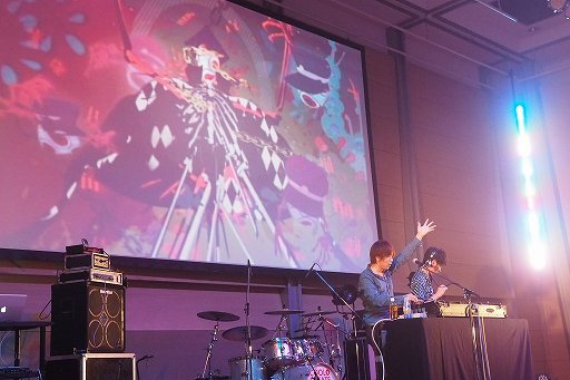 画像ギャラリー No.033のサムネイル画像 / maimai収録楽曲のアーティストが熱唱！　6時間のライブで燃えあがった「maimai LIVE 2014 洗濯祭〜」をレポート