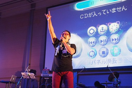 画像ギャラリー No.039のサムネイル画像 / maimai収録楽曲のアーティストが熱唱！　6時間のライブで燃えあがった「maimai LIVE 2014 洗濯祭〜」をレポート