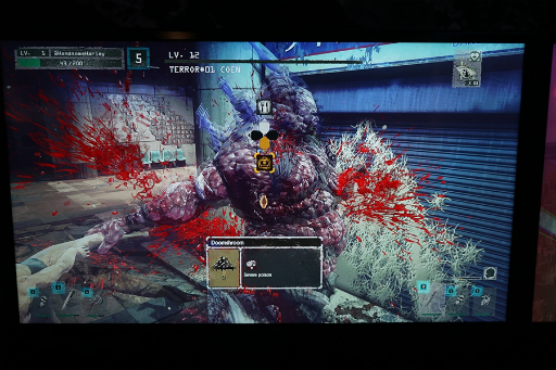 画像ギャラリー No.009のサムネイル画像 / 北米でサービスインした「LET IT DIE」のゲームシステムを紹介。PSX会場には案内人のアンクル・デスや，瀬戸際に現れる瀬戸際子が登場