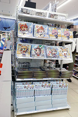 画像ギャラリー No.012のサムネイル画像 / 特異店Lが秋葉原に出現！　「Fate/Grand Order」ローソンコラボ店舗をフォトレポート。マシュの「先輩」が聞けるのはここだけ