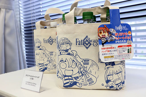 画像ギャラリー No.043のサムネイル画像 / 特異店Lが秋葉原に出現！　「Fate/Grand Order」ローソンコラボ店舗をフォトレポート。マシュの「先輩」が聞けるのはここだけ