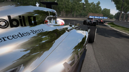 画像ギャラリー No.011のサムネイル画像 / ［TGS 2014］PS4/Xbox One向け「F1 2014」の発売予定も。気軽にF1の奥深い戦略性が味わえる本作の魅力をシニアプロデューサーの大庭将司氏に聞いた