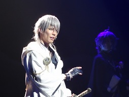画像ギャラリー No.004のサムネイル画像 / 刀剣男士達の新たな戦いが幕を開ける！　「舞台『刀剣乱舞』義伝 暁の独眼竜」ゲネプロ公演をレポート