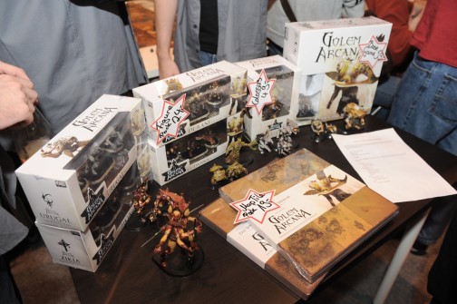 画像ギャラリー No.009のサムネイル画像 / ［SPIEL’14］「シャドウラン」の生みの親が手がける新作ミニチュアゲーム「Golem Arcana」プレイレポート。そのビジュアルとタブレット連動に注目
