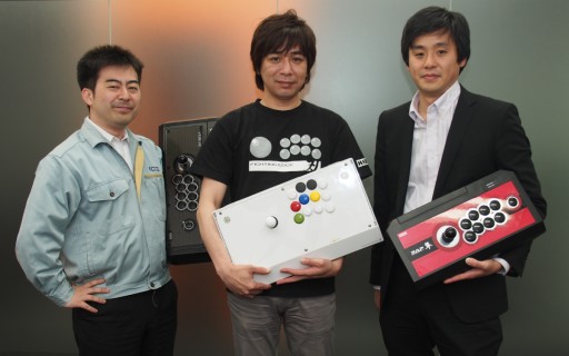 画像ギャラリー No.003のサムネイル画像 / 「隼」レバーはなぜ斜め上に入りにくいのか。HORI「ファイティングエッジ」開発陣とプロゲーマー・sako氏に聞く，アーケードスティックの最前線