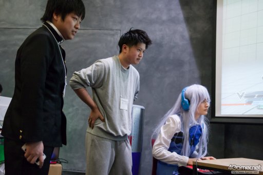 画像ギャラリー No.028のサムネイル画像 / ウメハラ氏の発案に40名超のプレイヤーが参戦。まさかの“太陽の塔”コスも披露された，「ウメハラ杯〜コスプレ限定大会〜」フォトレポート