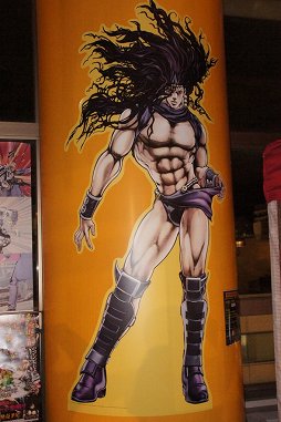 画像ギャラリー No.003のサムネイル画像 / 「ジョジョの奇妙な冒険　アイズオブヘブン」発売。渋谷タワレコにスピードワゴンが降り立った，発売記念イベントをレポート