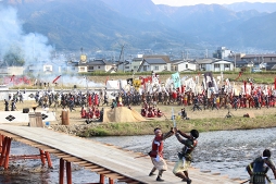 画像ギャラリー No.070のサムネイル画像 / イケメン武将たちとふたり旅気分が楽しめる「イケメン戦国」×山梨県笛吹市コラボ＆大迫力の川中島合戦戦国絵巻レポート