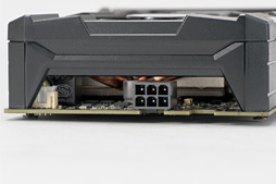 画像ギャラリー No.004のサムネイル画像 / HW短評：Sapphire「SAPPHIRE NITRO R7 370」（1）スペックと「DUAL-X」クーラーの実力を確認