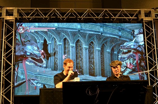 画像ギャラリー No.004のサムネイル画像 / 五十嵐孝司氏が発売間近の「Bloodstained: Ritual of the Night」のデモプレイを披露。2頭のボスドラゴンとの戦いの行方は？