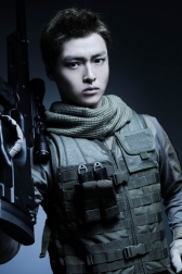 画像ギャラリー No.002のサムネイル画像 / 「BIOHAZARD THE STAGE」，千葉真一さんら出演者3人の舞台衣装姿を公開