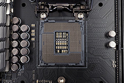 画像ギャラリー No.008のサムネイル画像 / 「Intel Z170」搭載のゲーマー向けマザーボードを各社が発表。高速化されたM.2スロットやUSB 3.1 Type-A＆Cポート搭載が標準に