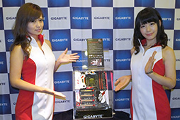画像ギャラリー No.013のサムネイル画像 / 「Intel Z170」搭載のゲーマー向けマザーボードを各社が発表。高速化されたM.2スロットやUSB 3.1 Type-A＆Cポート搭載が標準に