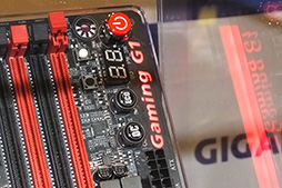 画像ギャラリー No.025のサムネイル画像 / 「Intel Z170」搭載のゲーマー向けマザーボードを各社が発表。高速化されたM.2スロットやUSB 3.1 Type-A＆Cポート搭載が標準に