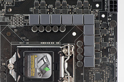 画像ギャラリー No.013のサムネイル画像 /  「Z170 PRO GAMING」を細かくチェック。2万円台半ばで買えるASUSのゲーマー向けマザーは新たな定番になるかも