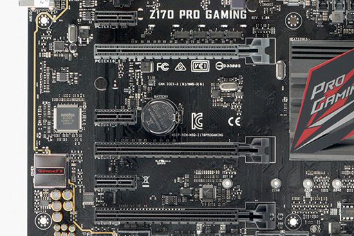 画像ギャラリー No.016のサムネイル画像 /  「Z170 PRO GAMING」を細かくチェック。2万円台半ばで買えるASUSのゲーマー向けマザーは新たな定番になるかも